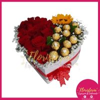 Caja de Corazón Ferrero y Rosas