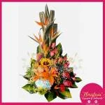 Ramo Triangular Exótico Mediano Rosas