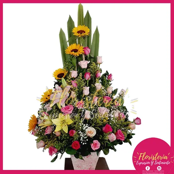 caja-flores-chocolates-09-27 Ramo Tradicional en Rosas | Girasoles #08 - Imagen 1